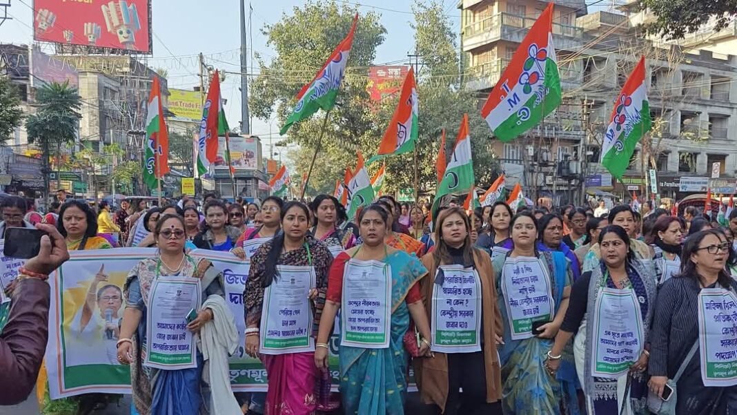 অপরাজিতা বিল চালু করার দাবিতে আজ রাজপথে দার্জিলিং জেলা তৃণমূল মহিলা কংগ্রেস