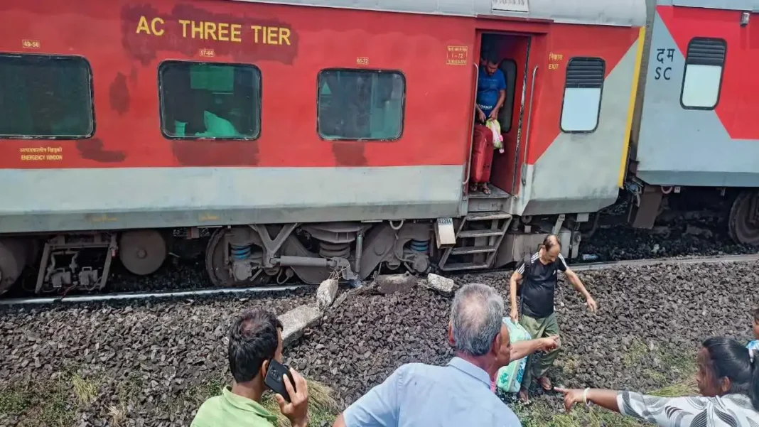 ওড়িশায় ট্রেন দুর্ঘটনা