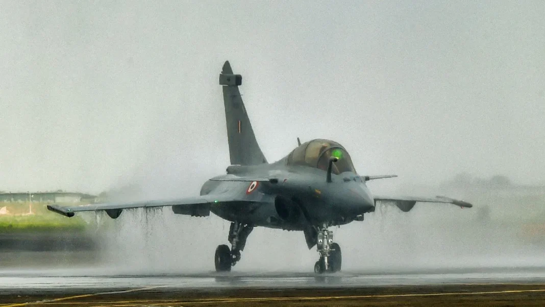 Indian Air Force News টাটা তৈরি করতে পারে রাফাল বিমান ভারতে