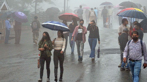 আজকের আবহাওয়া আপডেট কোথায় নামবে প্রবল বর্ষণ