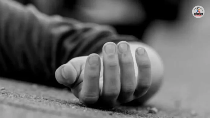 মাঠ থেকে উদ্ধার মাছ ব্যবসায়ীর ক্ষতবিক্ষত দেহ