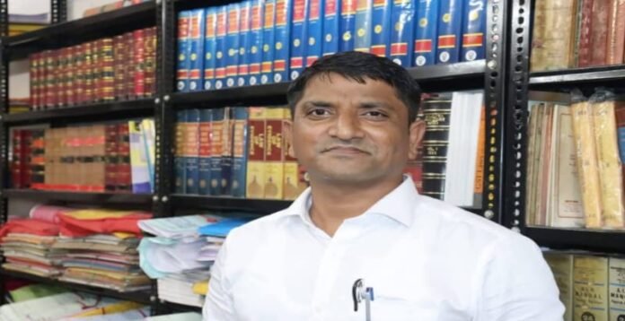 বাগডোগরা বিমানবন্দর থেকে গ্রেপ্তার মোফাক্কেরুল ইসলাম, কালিয়াচক ঘটনায় মূল অভিযুক্ত বাগডোগরা বিমানবন্দর থেকে গ্রেপ্তার মোফাক্কেরুল ইসলাম, কালিয়াচক ঘটনায় মূল অভিযুক্ত